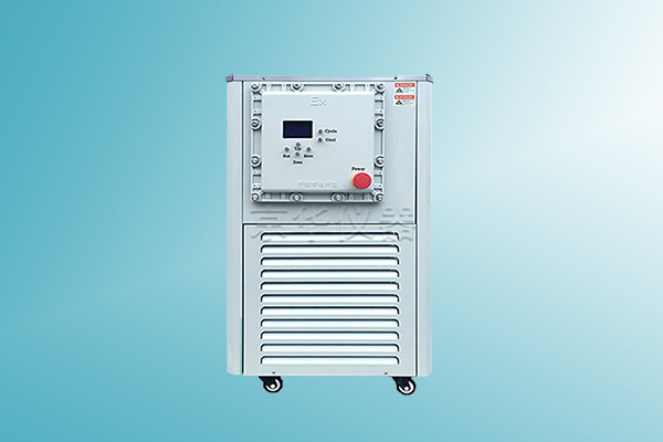 复叠制冷技师是低温冷却液循环泵实现超低温控温核心